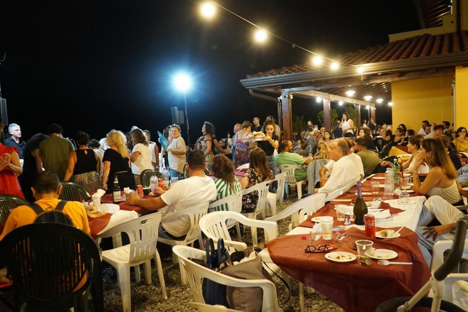 Agriturismo Bella Vista - Da Carmelo سانتا تيريزا دي ريفا المظهر الخارجي الصورة